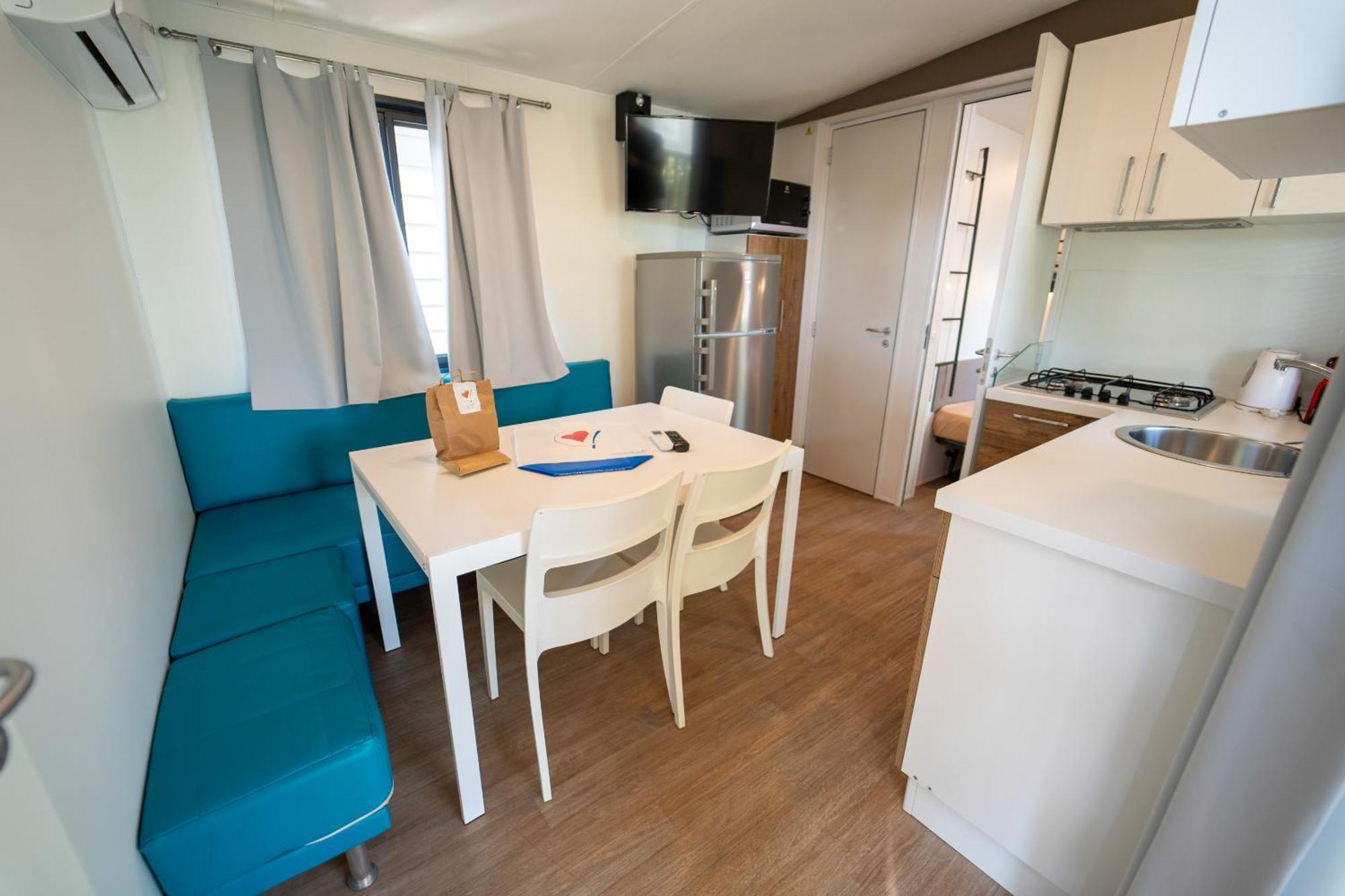 Vacanze Glamping Boutique San Felice del Benaco Room photo