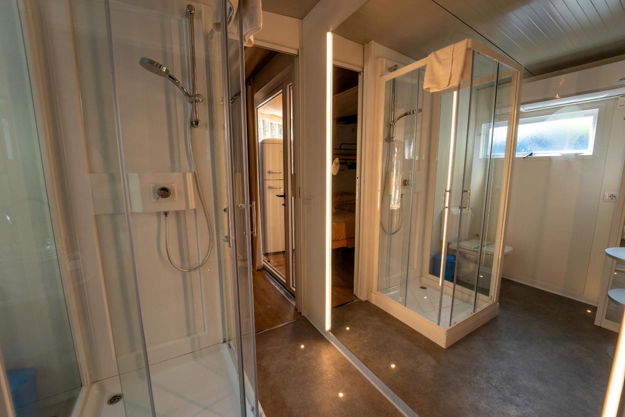 Vacanze Glamping Boutique San Felice del Benaco Room photo