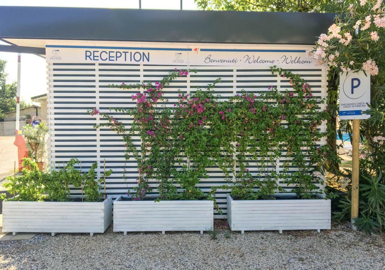Vacanze Glamping Boutique San Felice del Benaco Exterior photo