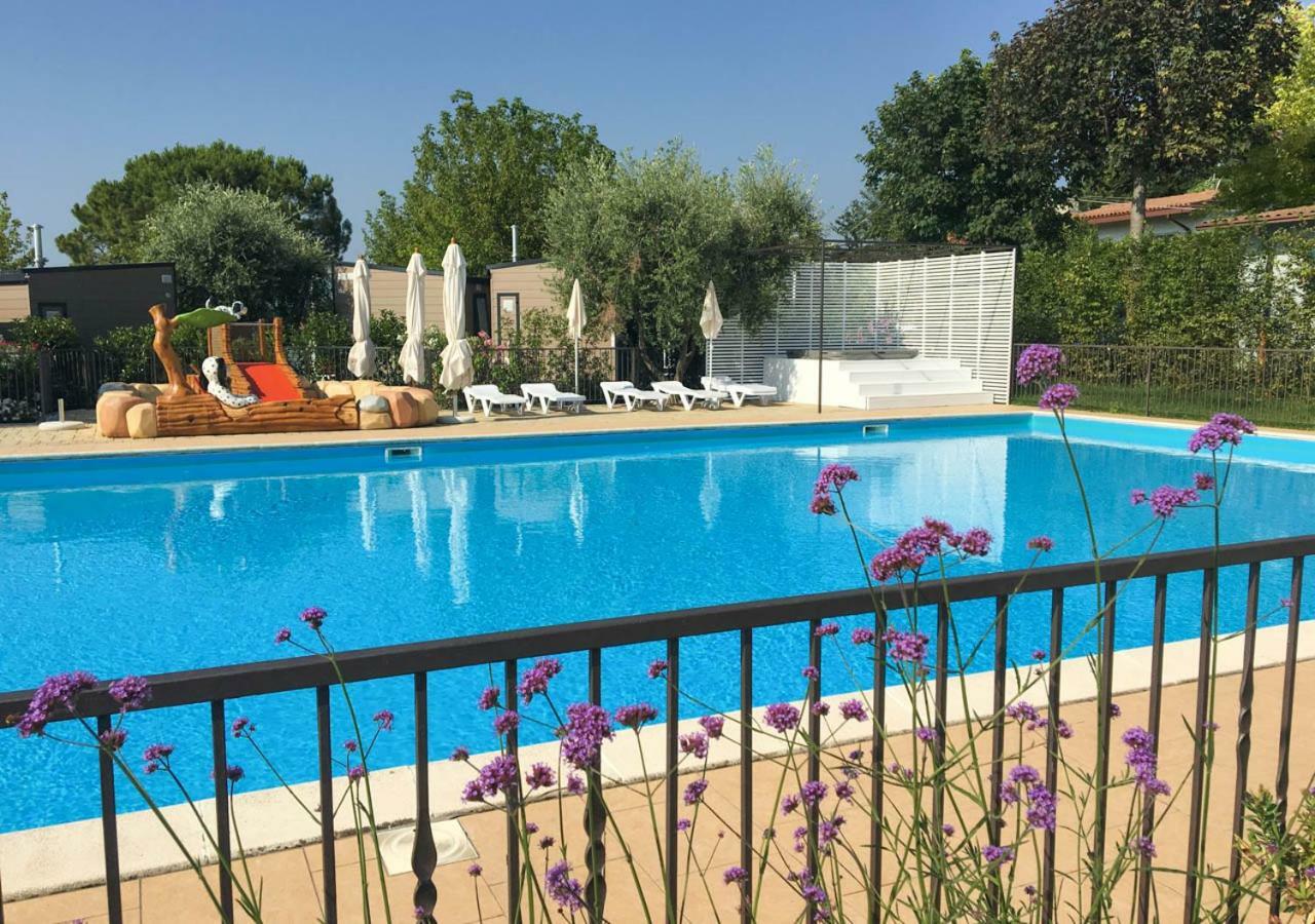 Vacanze Glamping Boutique San Felice del Benaco Exterior photo
